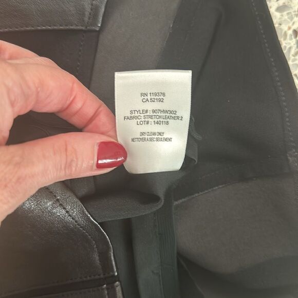 Helmut Lang black 100% lamb leather mini skirt 4 worn once - Picture 3 of 8